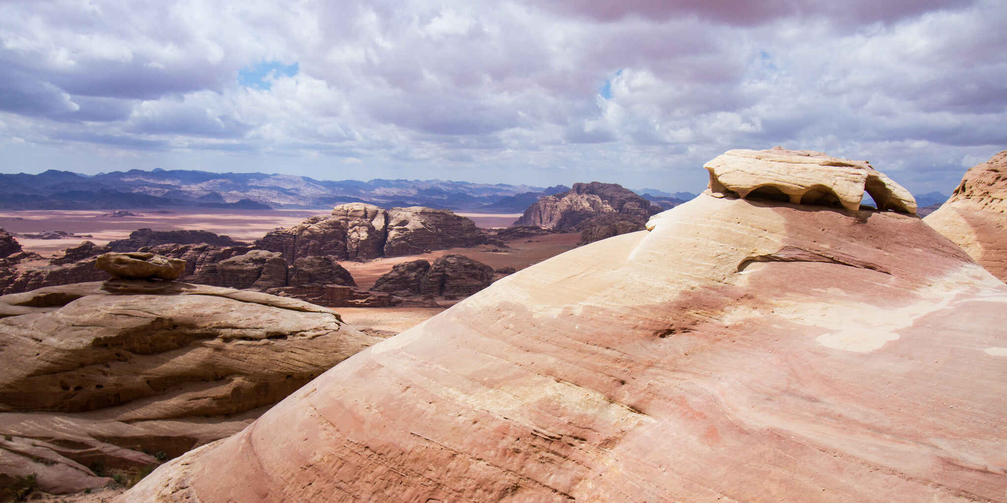 Cover image: Wadi Rum Domes